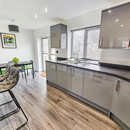 Two Bedroom Detached Modern Bungalow Close To Plymouth Argyle Fc Esterno foto
