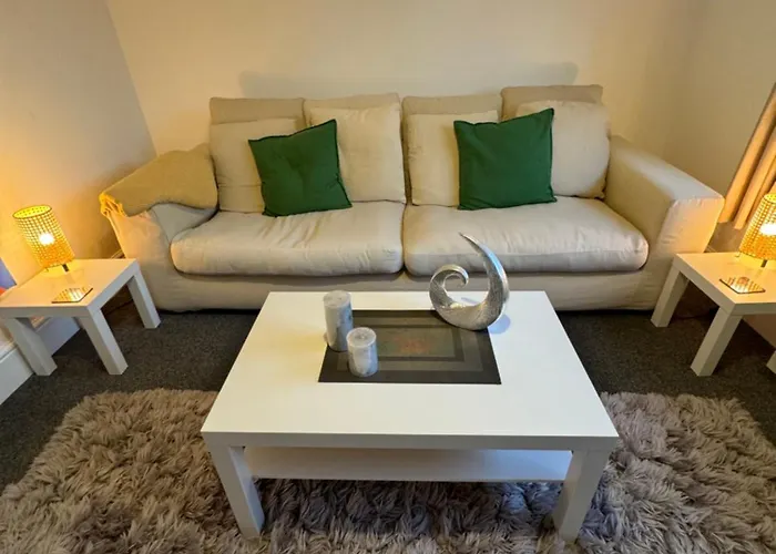 Two Bedroom Detached Modern Bungalow Close To Plymouth Argyle Fc