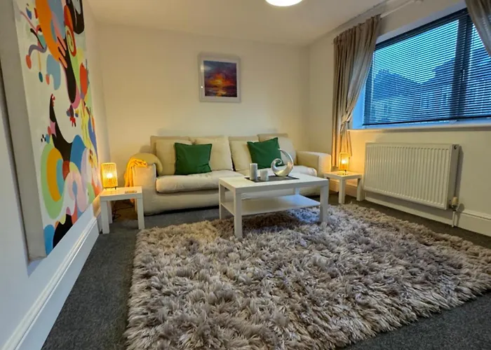 Two Bedroom Detached Modern Bungalow Close To Plymouth Argyle Fc
